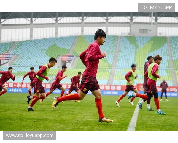 国足战术配合效率不断提升,国足技能 国足战术配合效率不断提升,国足技能