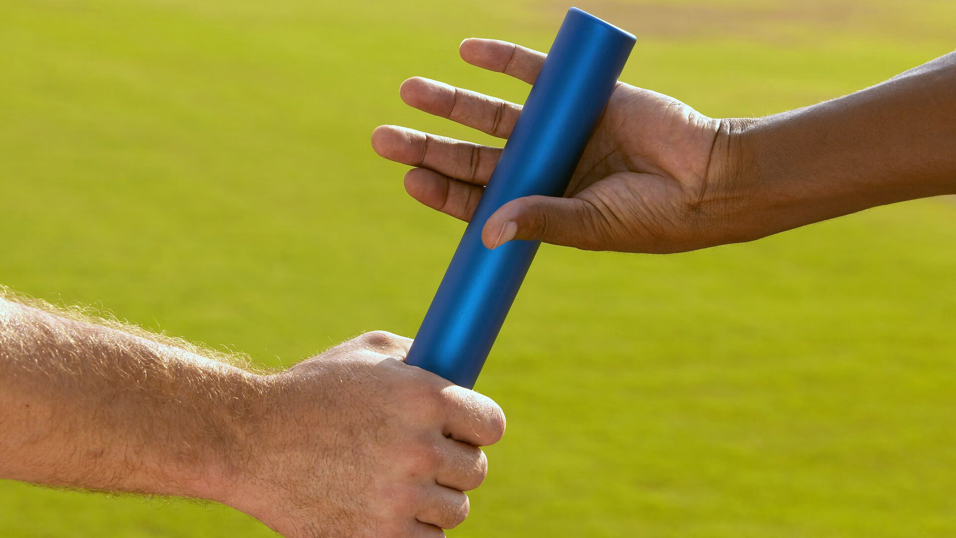 “新兴运动爆发，沙滩合球魅力无穷”